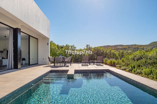 3 sovrum Villa till salu i Estepona - 1 395 000 € (Ref: 9943760)