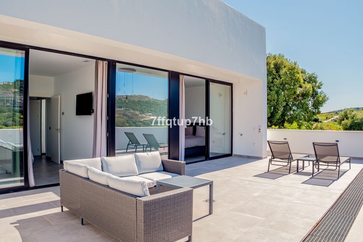 3 soveværelse Villa til salg i Estepona - € 1.395.000 (Ref: 9943760)