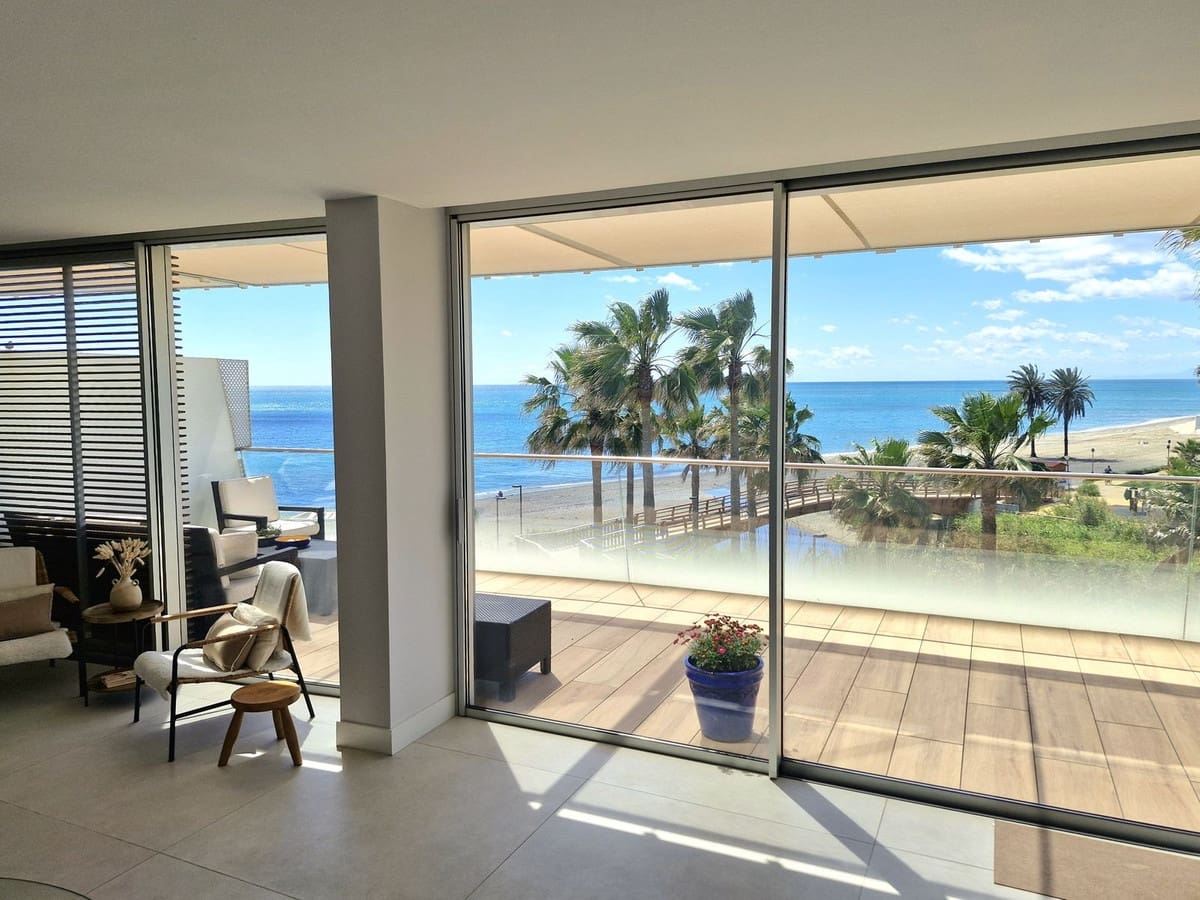 3 sypialnia Apartament na sprzedaż w Estepona z garażem - 1 375 000 € (Ref: 9943761)