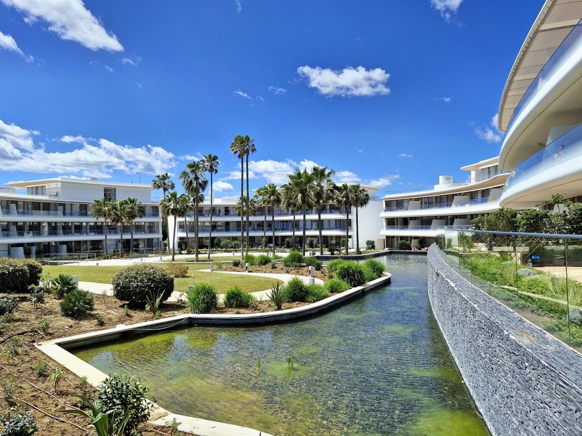 3 sypialnia Apartament na sprzedaż w Estepona z garażem - 1 375 000 € (Ref: 9943761)