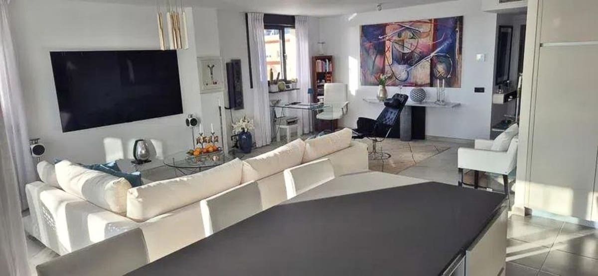 2 sypialnia Apartament na sprzedaż w Estepona z garażem - 1 499 000 € (Ref: 9943764)