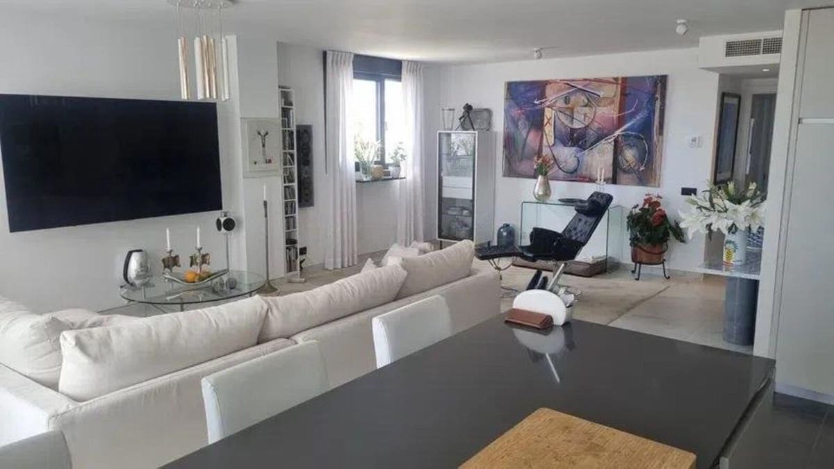 2 sypialnia Apartament na sprzedaż w Estepona z garażem - 1 499 000 € (Ref: 9943764)