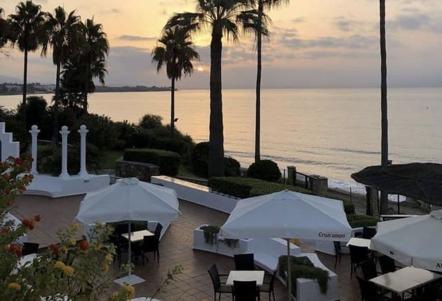 3 sovrum Lägenhet till salu i Estepona - 1 850 000 € (Ref: 9943766)