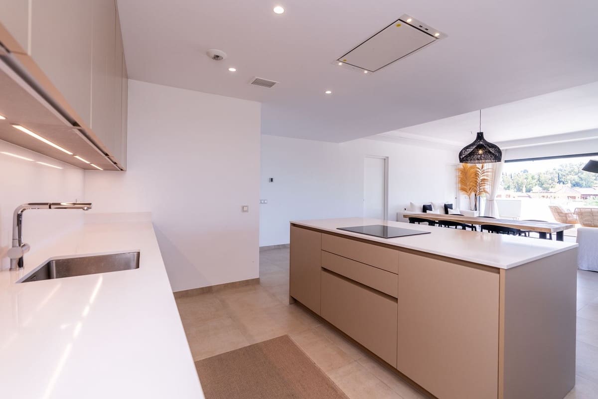 5 chambre Appartement à vendre à El Paraiso - 1 750 000 € (Ref: 9943768)