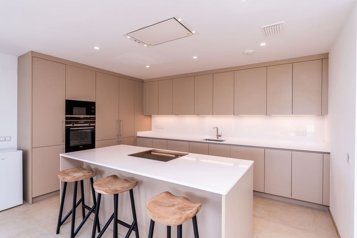 5 chambre Appartement à vendre à El Paraiso - 1 750 000 € (Ref: 9943768)