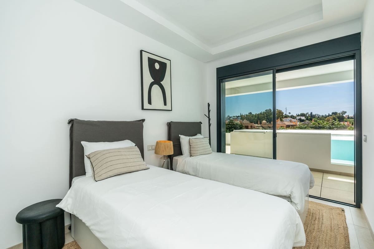 5 chambre Appartement à vendre à El Paraiso - 1 750 000 € (Ref: 9943768)
