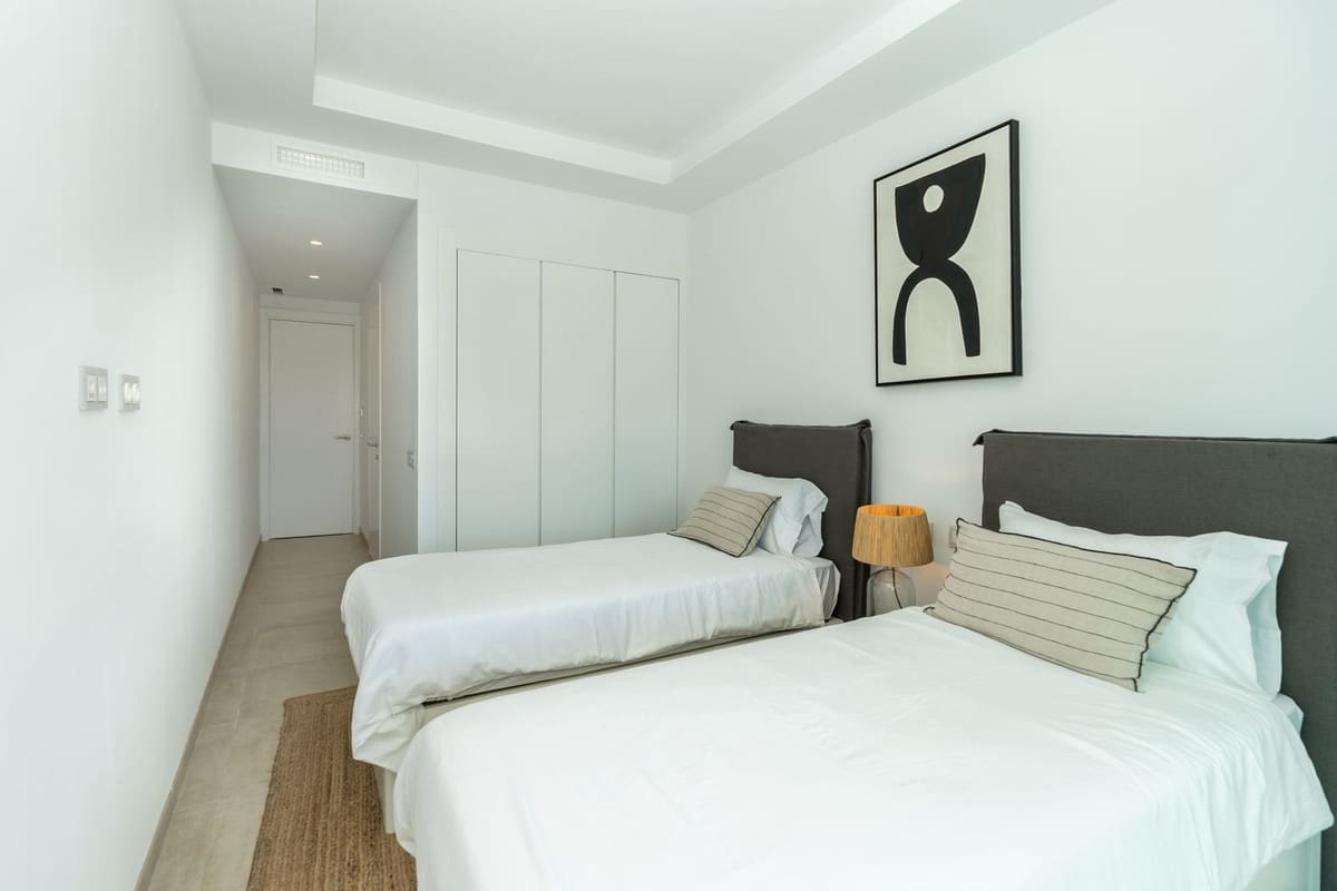 5 chambre Appartement à vendre à El Paraiso - 1 750 000 € (Ref: 9943768)