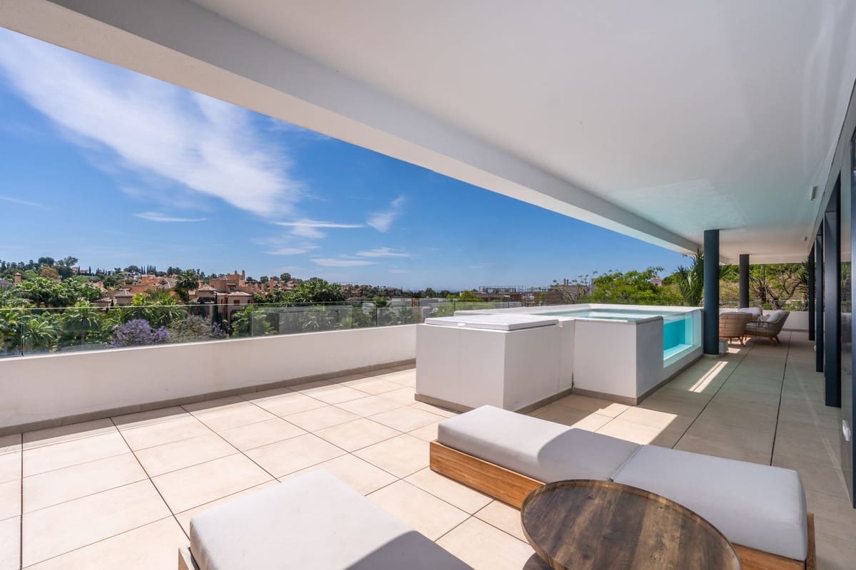5 chambre Appartement à vendre à El Paraiso - 1 750 000 € (Ref: 9943768)
