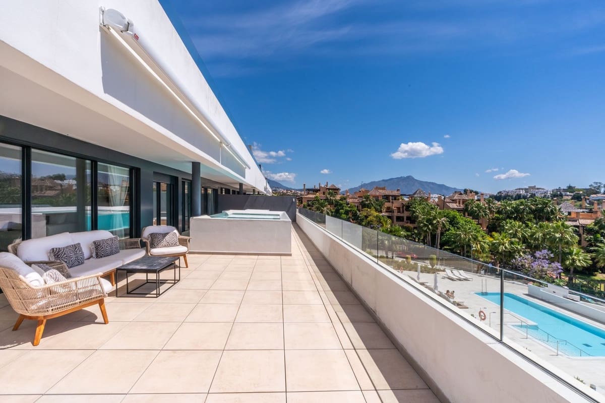 5 chambre Appartement à vendre à El Paraiso - 1 750 000 € (Ref: 9943768)