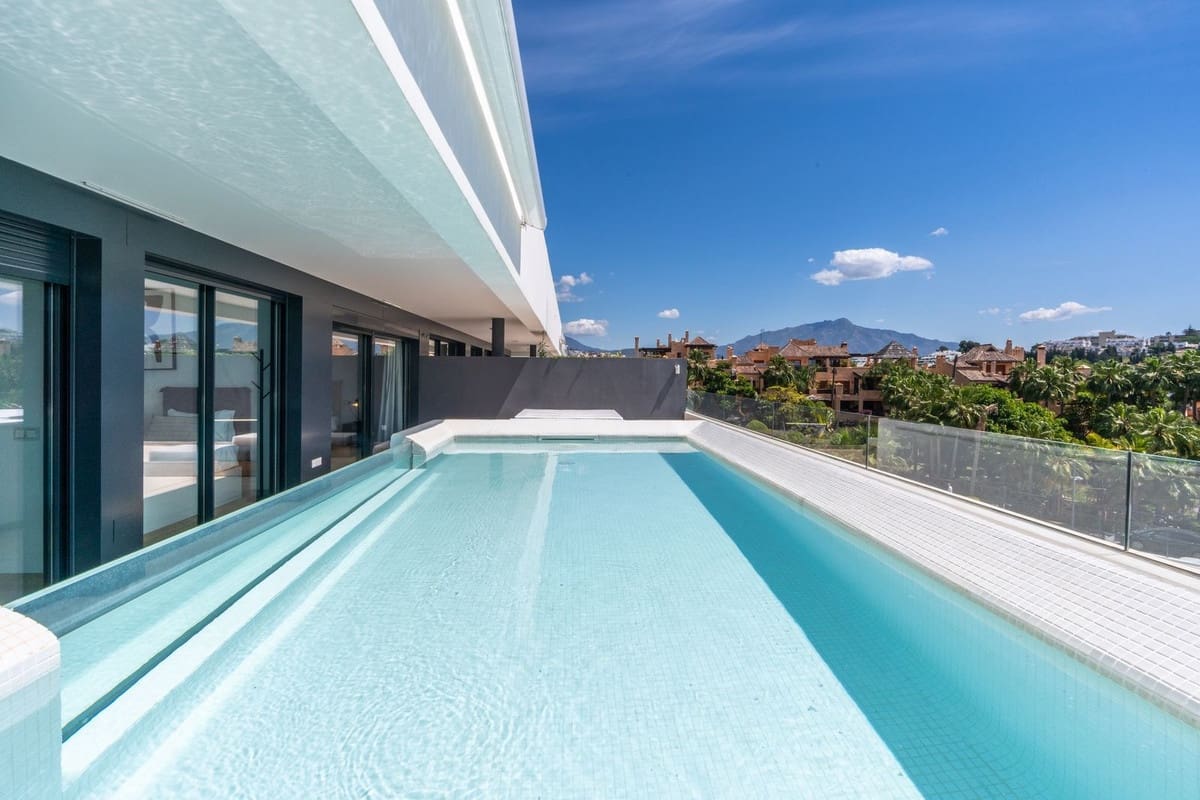 5 chambre Appartement à vendre à El Paraiso - 1 750 000 € (Ref: 9943768)