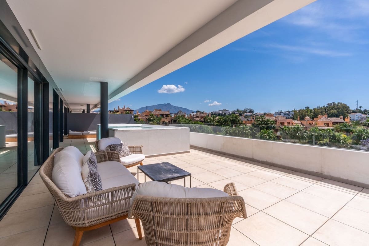 5 chambre Appartement à vendre à El Paraiso - 1 750 000 € (Ref: 9943768)