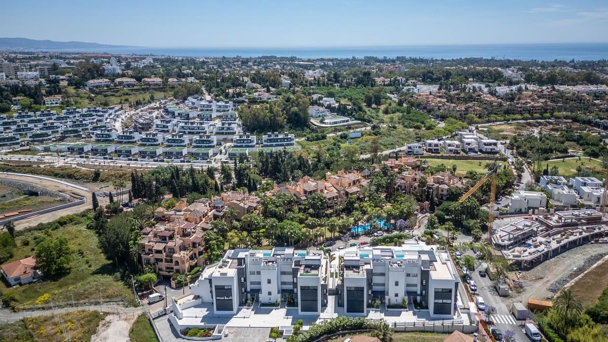 5 chambre Appartement à vendre à El Paraiso - 1 750 000 € (Ref: 9943768)