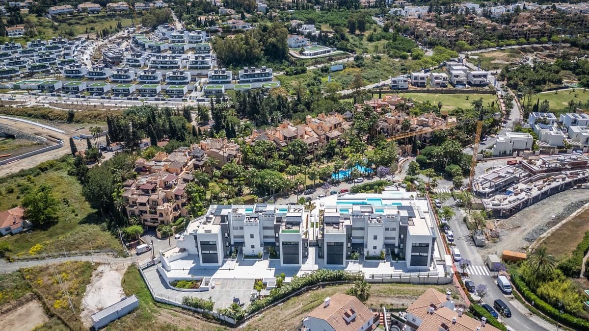 5 chambre Appartement à vendre à El Paraiso - 1 750 000 € (Ref: 9943768)