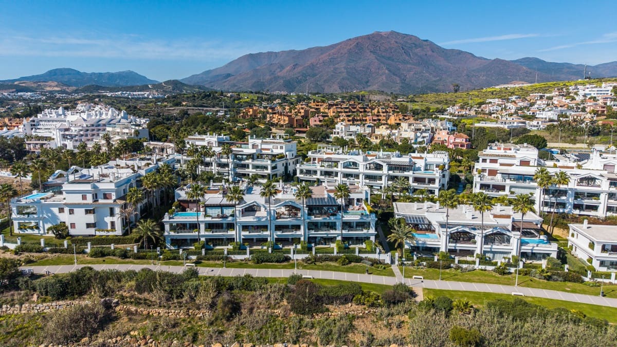 3 chambre Appartement à vendre à Estepona - 1 700 000 € (Ref: 9943769)