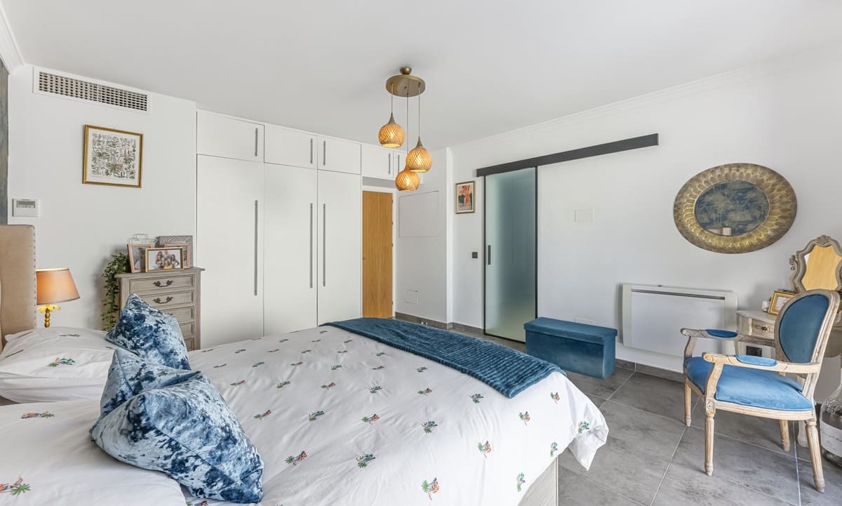 6 chambre Villa/Maison à vendre à Estepona - 1 550 000 € (Ref: 9943770)