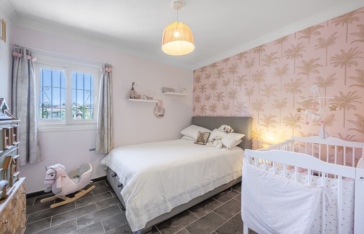 6 chambre Villa/Maison à vendre à Estepona - 1 550 000 € (Ref: 9943770)