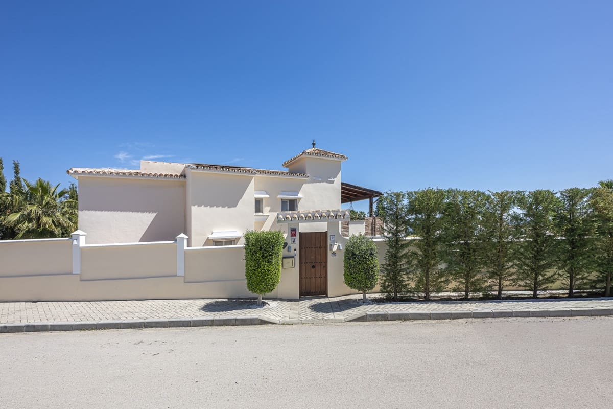 6 chambre Villa/Maison à vendre à Estepona - 1 550 000 € (Ref: 9943770)