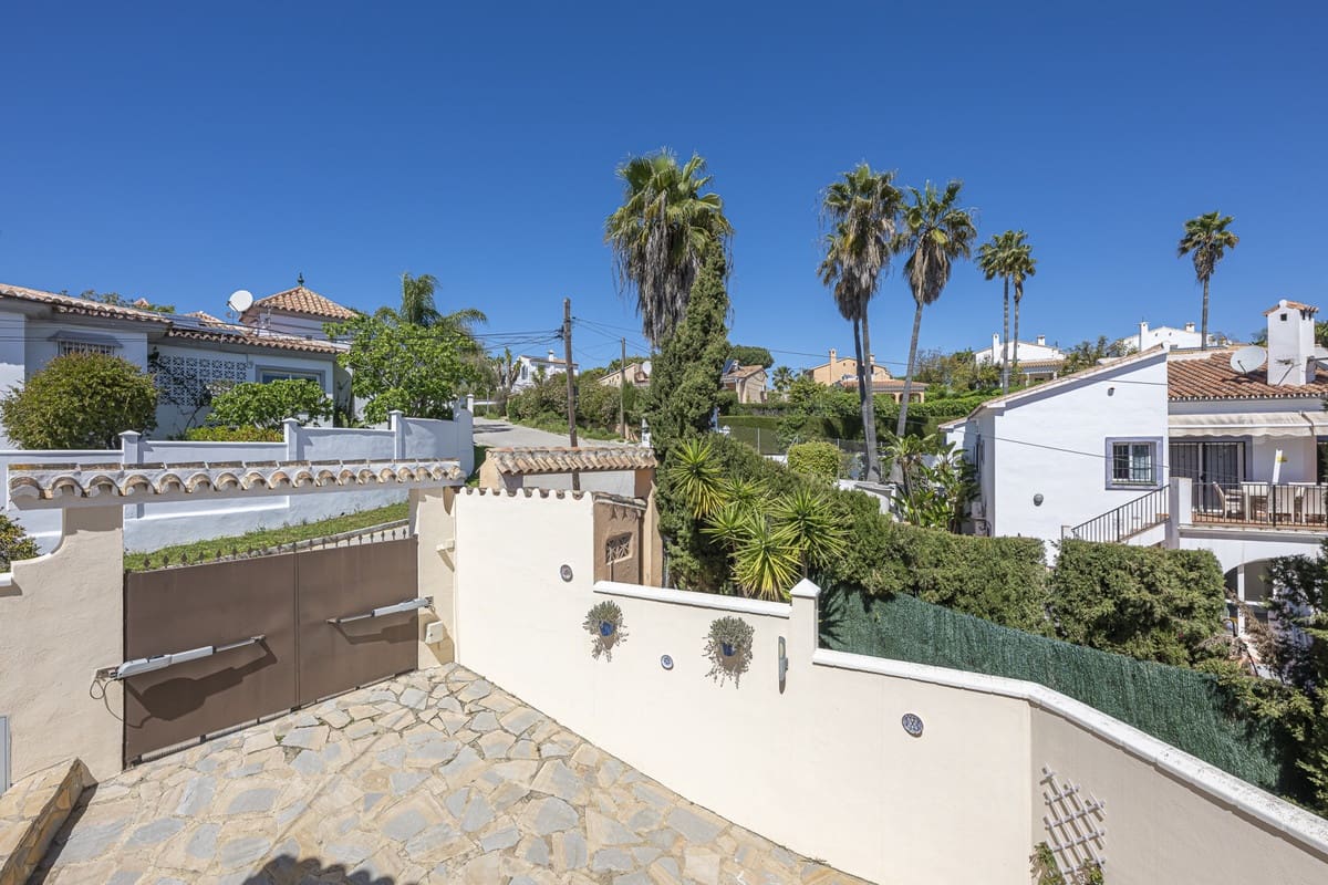 6 chambre Villa/Maison à vendre à Estepona - 1 550 000 € (Ref: 9943770)