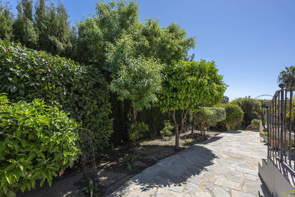 6 chambre Villa/Maison à vendre à Estepona - 1 550 000 € (Ref: 9943770)