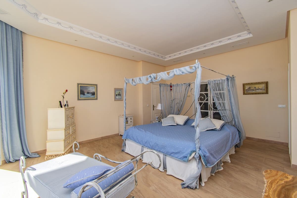 7 camera da letto Villa in vendita in Estepona con garage - 2.300.000 € (Rif: 9943773)
