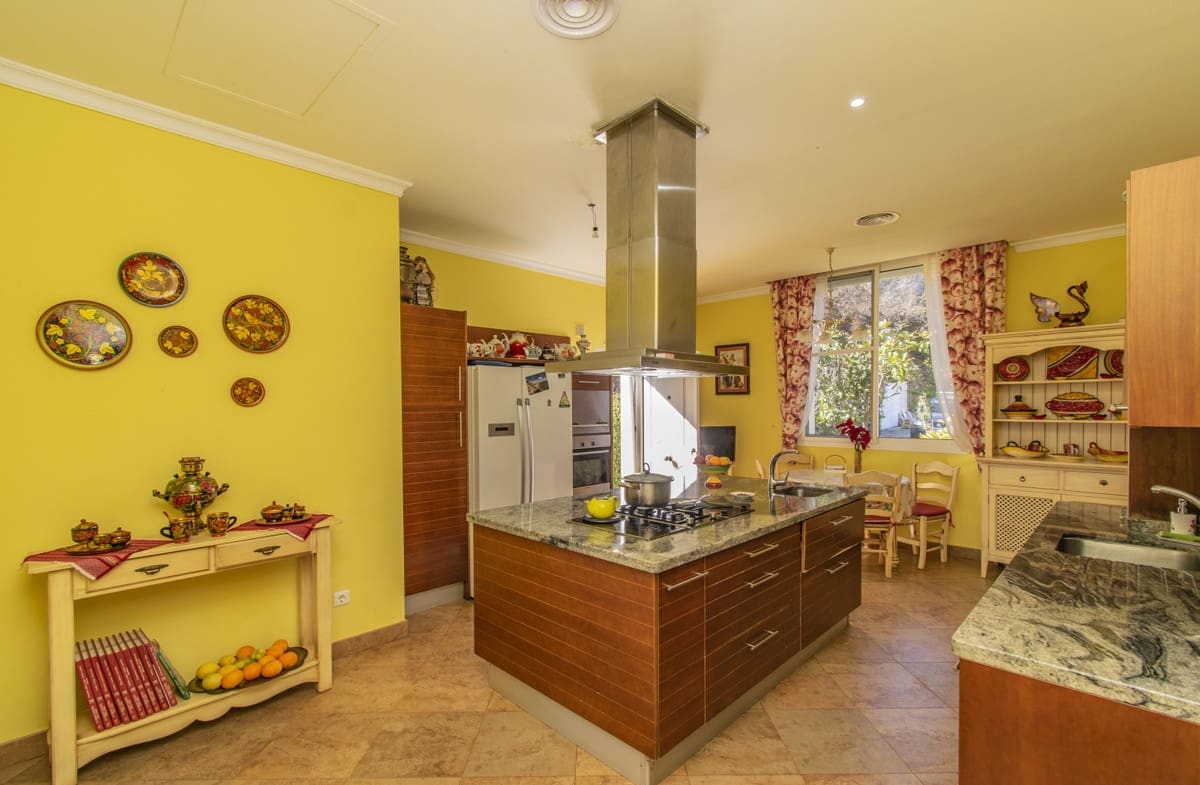 7 camera da letto Villa in vendita in Estepona con garage - 2.300.000 € (Rif: 9943773)