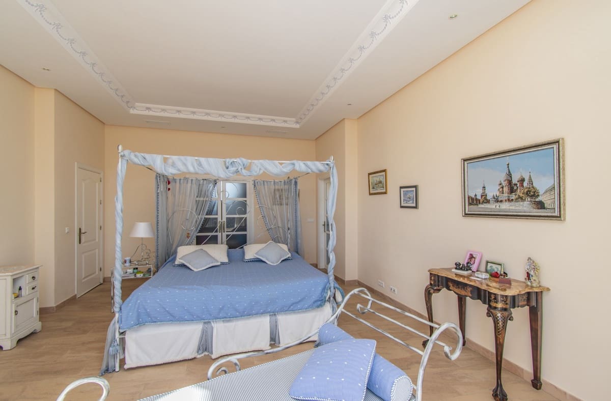 7 camera da letto Villa in vendita in Estepona con garage - 2.300.000 € (Rif: 9943773)