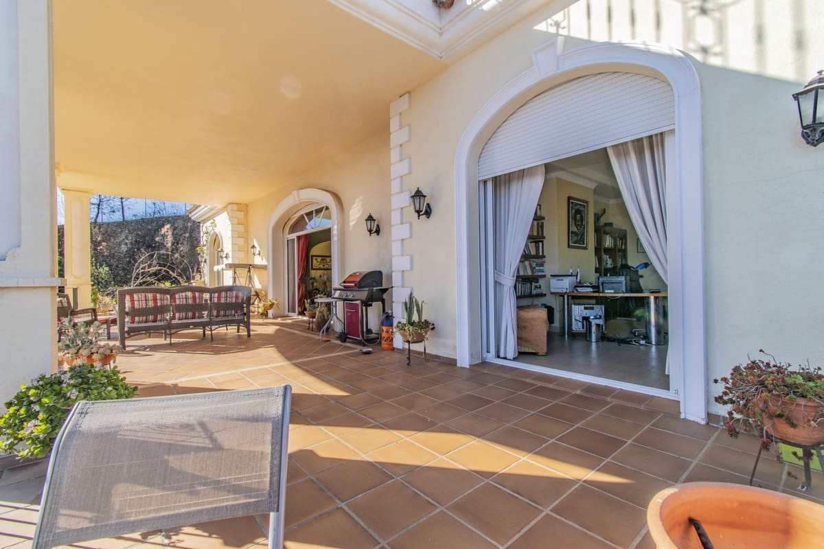 7 camera da letto Villa in vendita in Estepona con garage - 2.300.000 € (Rif: 9943773)