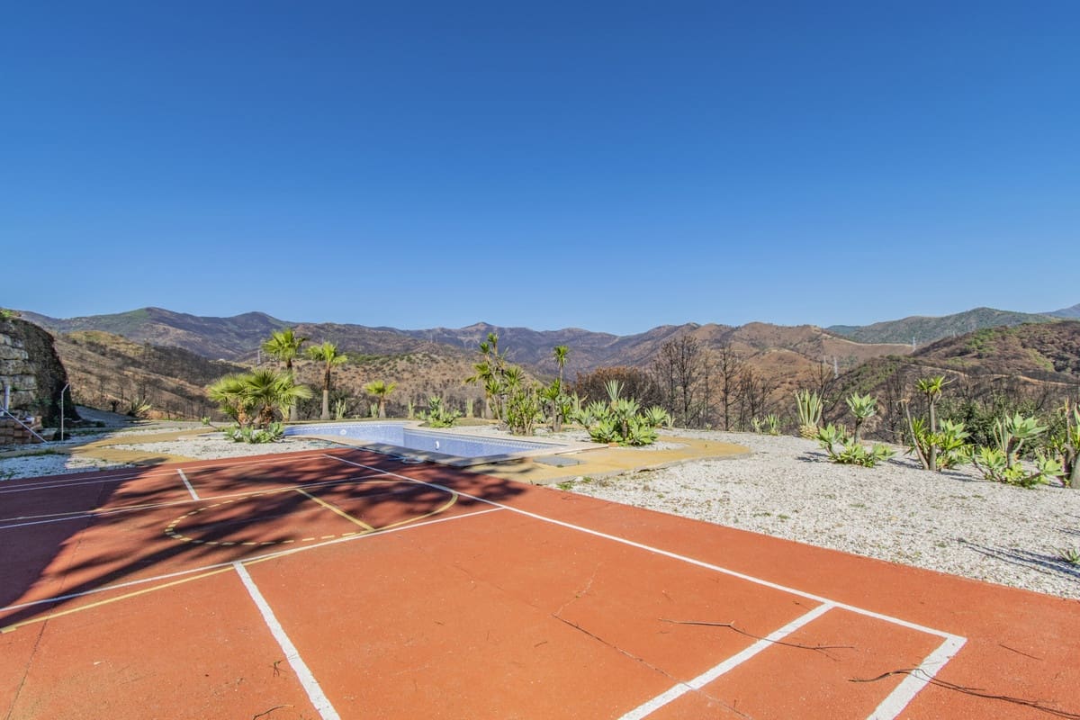 7 camera da letto Villa in vendita in Estepona con garage - 2.300.000 € (Rif: 9943773)