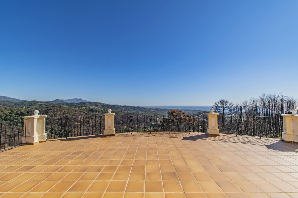 7 camera da letto Villa in vendita in Estepona con garage - 2.300.000 € (Rif: 9943773)