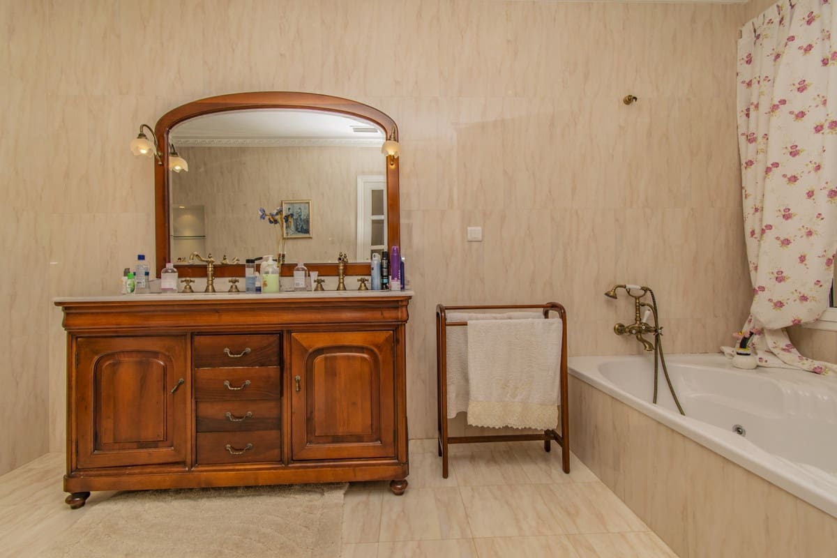 7 camera da letto Villa in vendita in Estepona con garage - 2.300.000 € (Rif: 9943773)