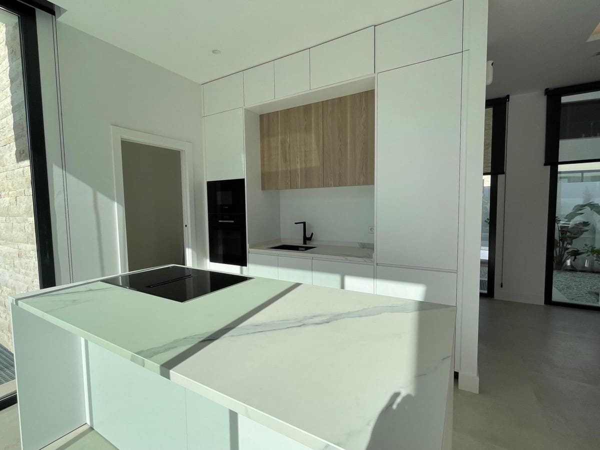 6 Zimmer Villa zu verkaufen in Atalaya-Isdabe mit Garage - 1.950.000 € (Ref: 9943775)