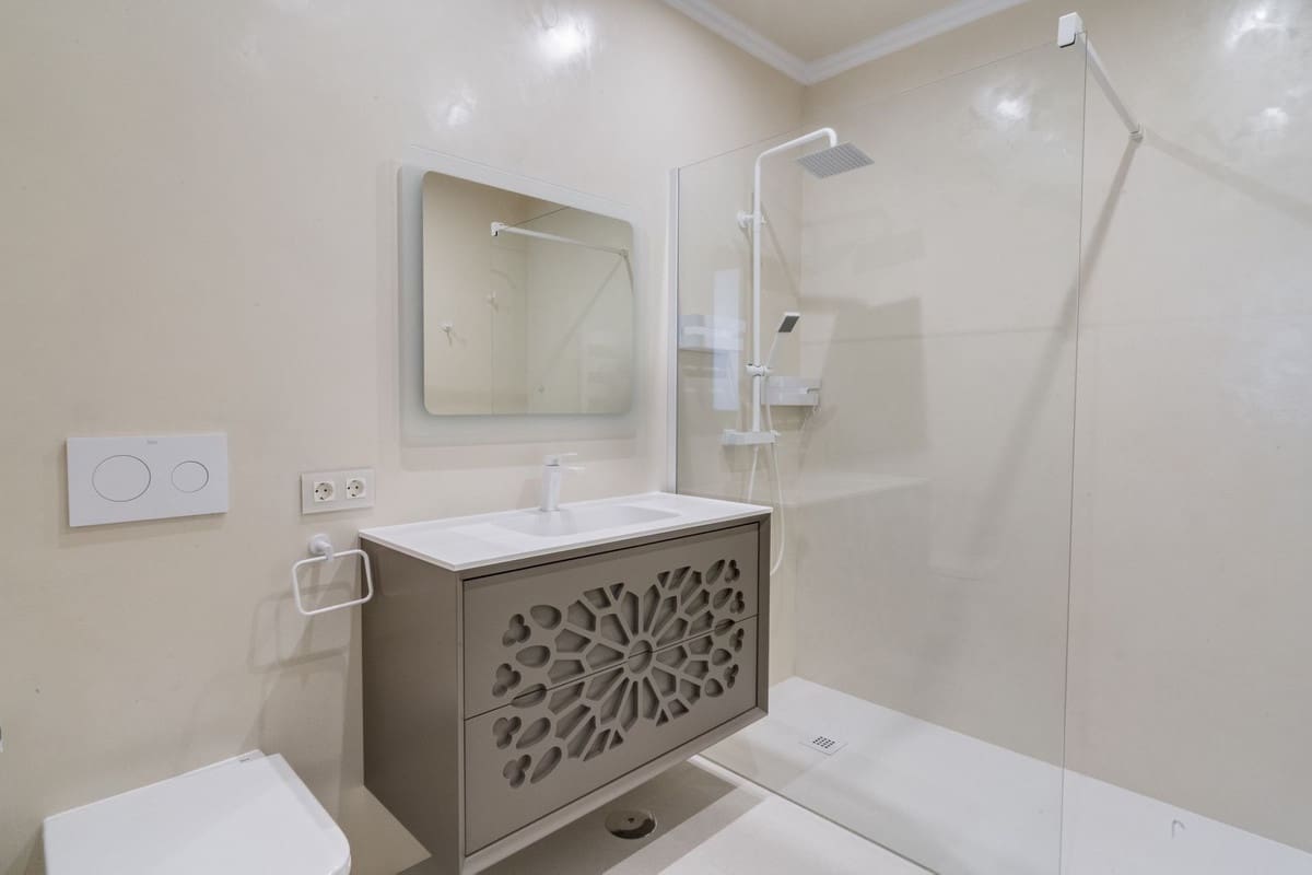 5 slaapkamer Villa te koop in Atalaya-Isdabe met garage - € 2.550.000 (Ref: 9943778)