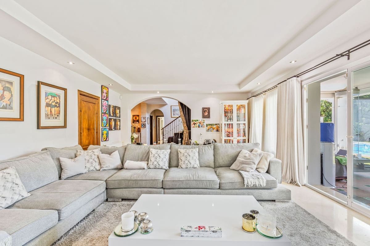 4 camera da letto Villa in vendita in Estepona con garage - 2.695.000 € (Rif: 9943780)