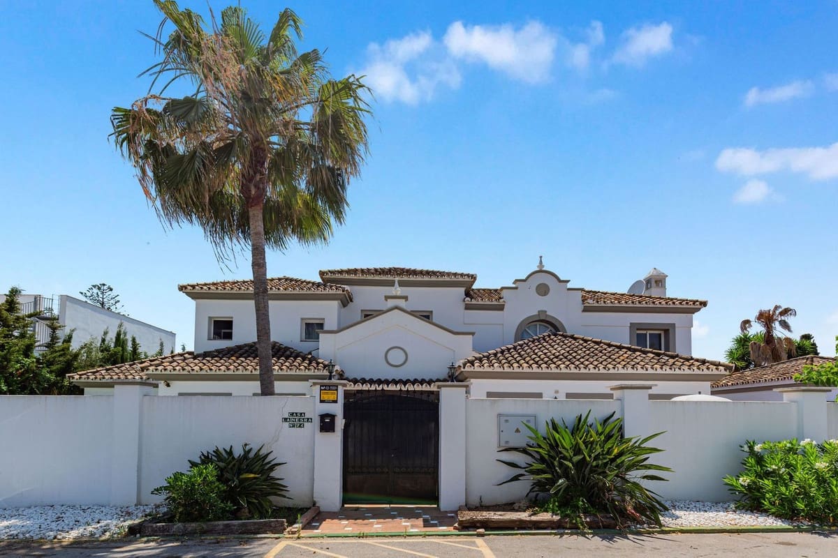4 camera da letto Villa in vendita in Estepona con garage - 2.695.000 € (Rif: 9943780)