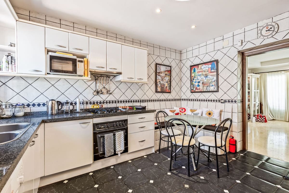 4 camera da letto Villa in vendita in Estepona con garage - 2.695.000 € (Rif: 9943780)
