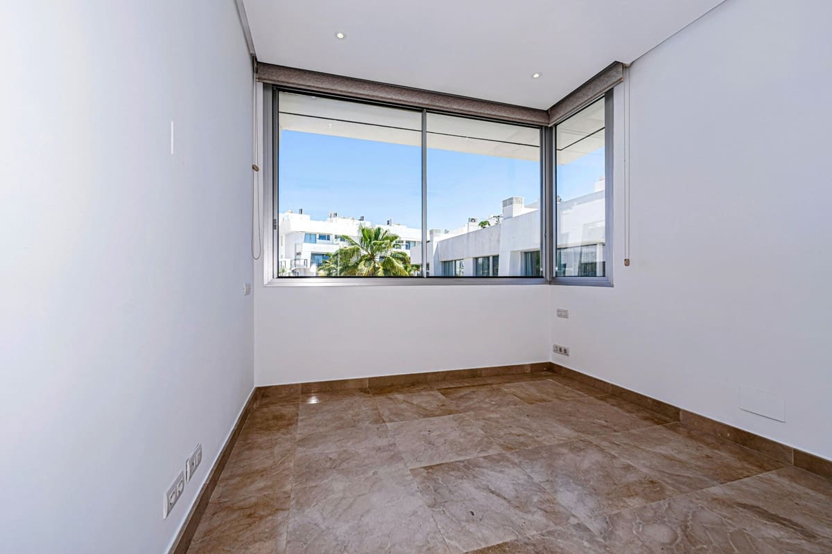 4 slaapkamer Huis te koop in Rio Real - € 1.250.000 (Ref: 9997599)