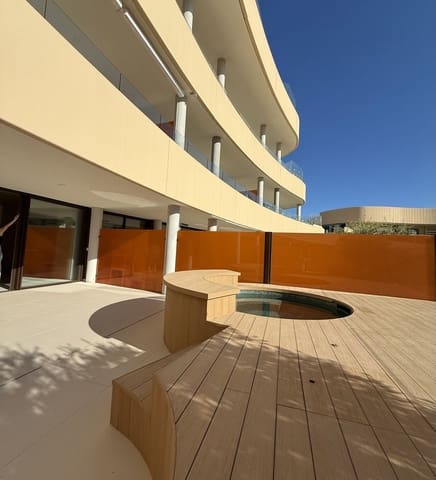 Apartamento de 3 habitaciones en Benalmádena en venta con piscina garaje - 1.200.000 € (Ref: 9997604)