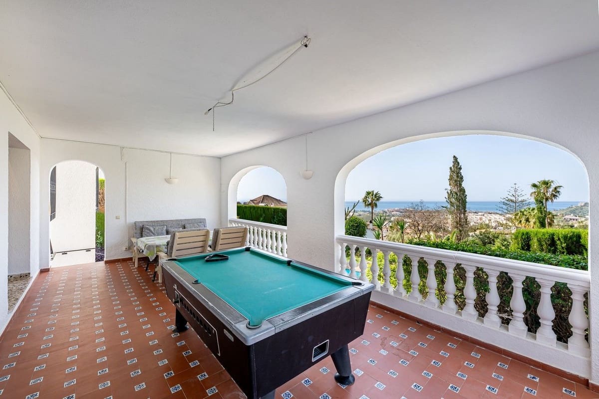 5 soveværelse Villa til salg i Benalmadena med garage - € 1.150.000 (Ref: 9997607)