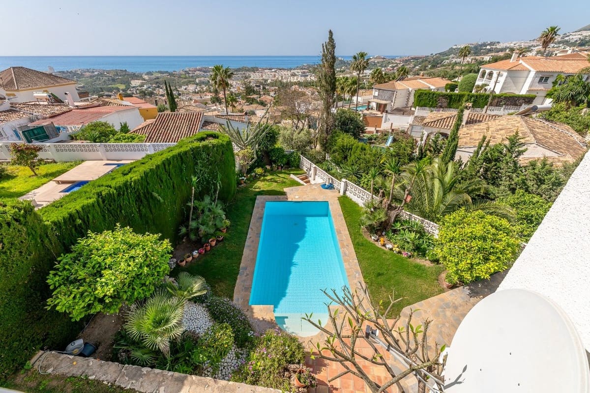 5 soveværelse Villa til salg i Benalmadena med garage - € 1.150.000 (Ref: 9997607)