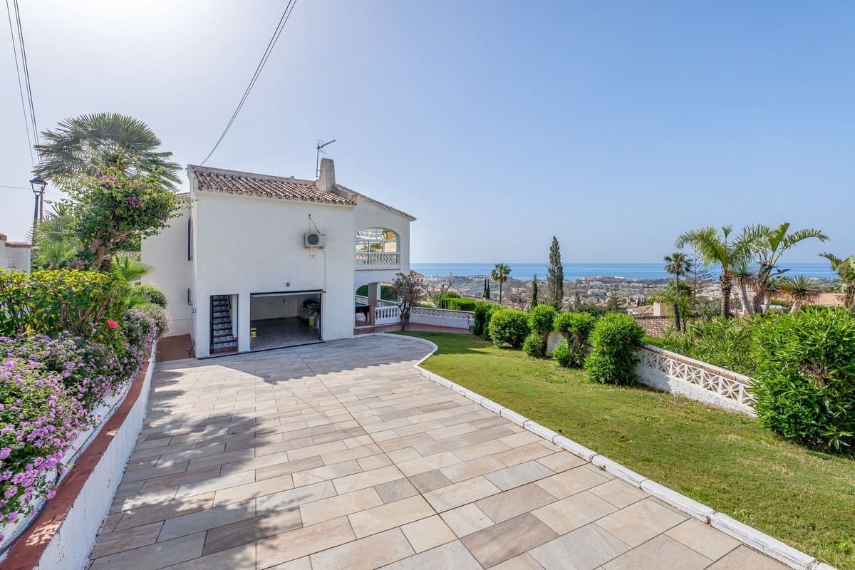 5 soveværelse Villa til salg i Benalmadena med garage - € 1.150.000 (Ref: 9997607)