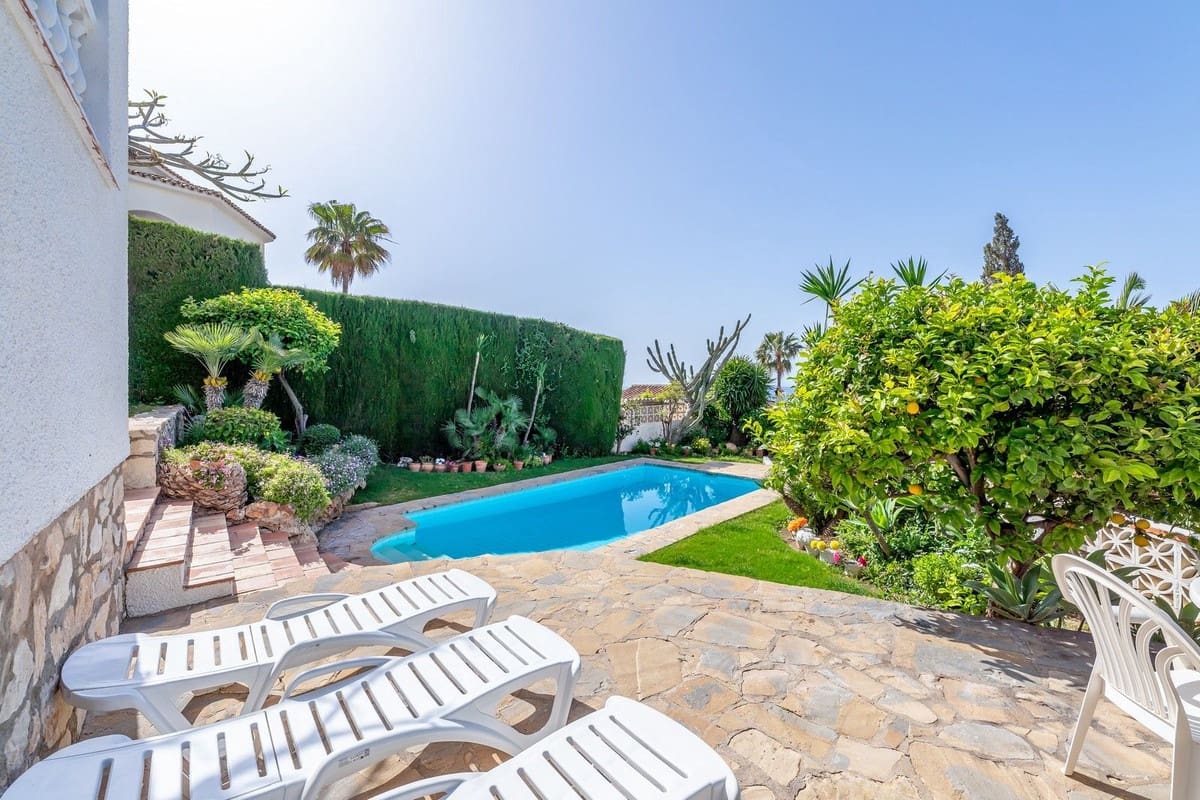 5 soveværelse Villa til salg i Benalmadena med garage - € 1.150.000 (Ref: 9997607)