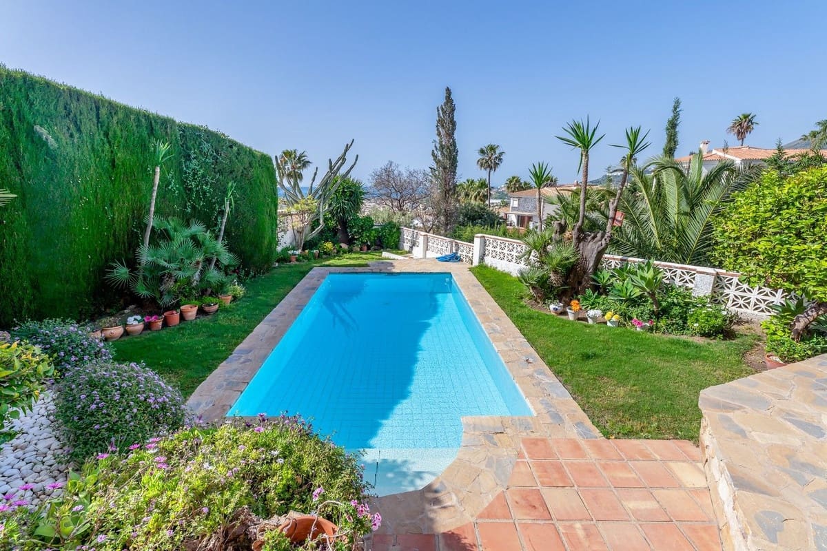 5 soveværelse Villa til salg i Benalmadena med garage - € 1.150.000 (Ref: 9997607)