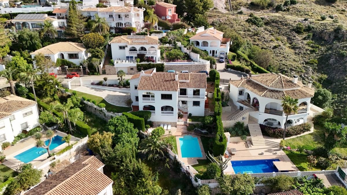 5 soveværelse Villa til salg i Benalmadena med garage - € 1.150.000 (Ref: 9997607)