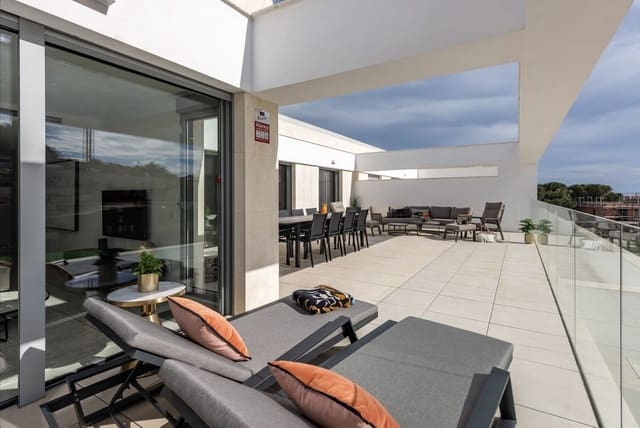 3 soveværelse Lejlighed til salg i Elviria, Marbella med swimmingpool garage - € 1.150.000 (Ref: 9997608)
