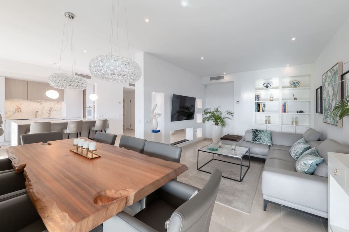 4 soverom Leilighet til salgs i Los Flamingos med garasje - € 1 370 000 (Ref: 9997609)