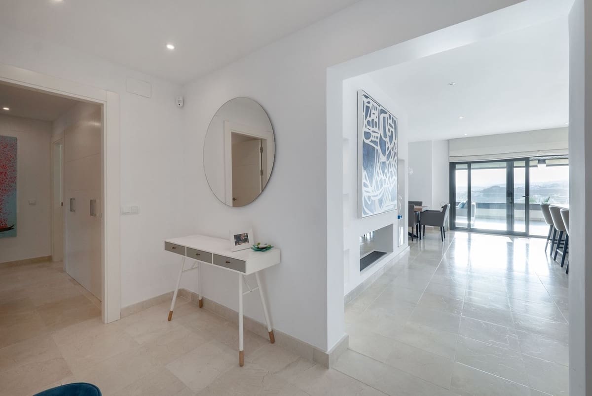 4 soverom Leilighet til salgs i Los Flamingos med garasje - € 1 370 000 (Ref: 9997609)