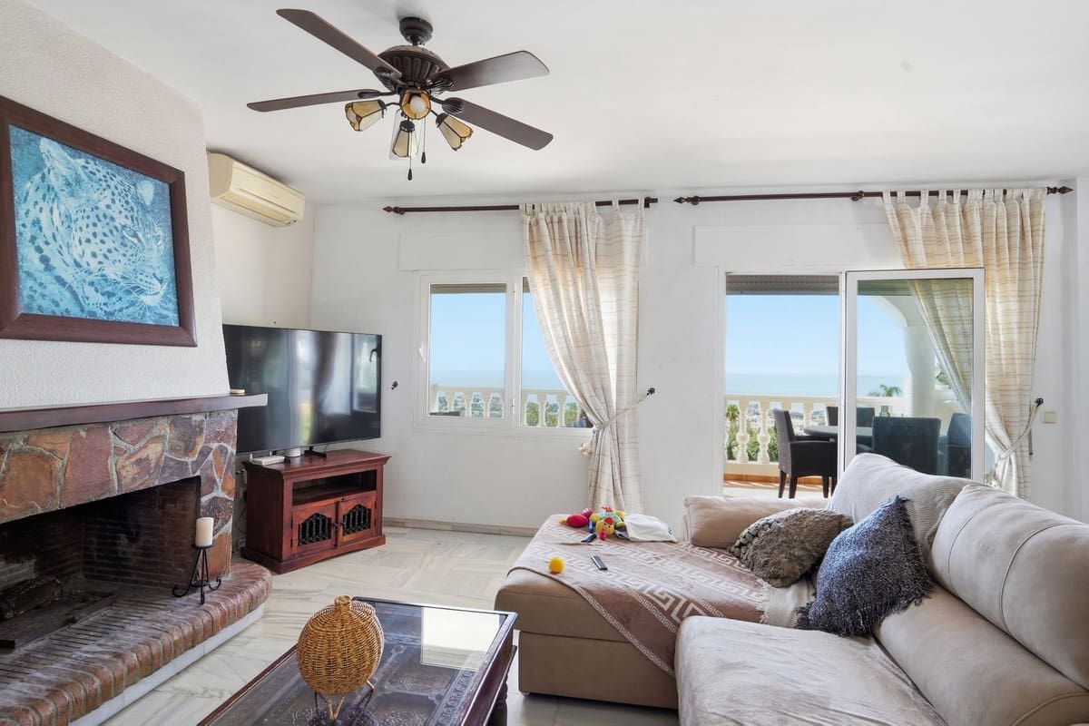 6 sovrum Villa till salu i Benalmadena med garage - 1 495 000 € (Ref: 9997610)