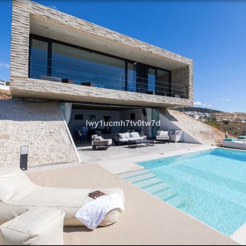 4 soverom Villa til salgs i Benalmádena med garasje - € 1 300 000 (Ref: 9997612)
