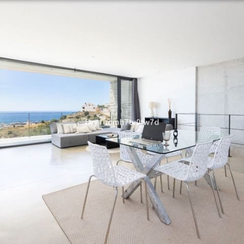 4 soverom Villa til salgs i Benalmádena med garasje - € 1 300 000 (Ref: 9997612)