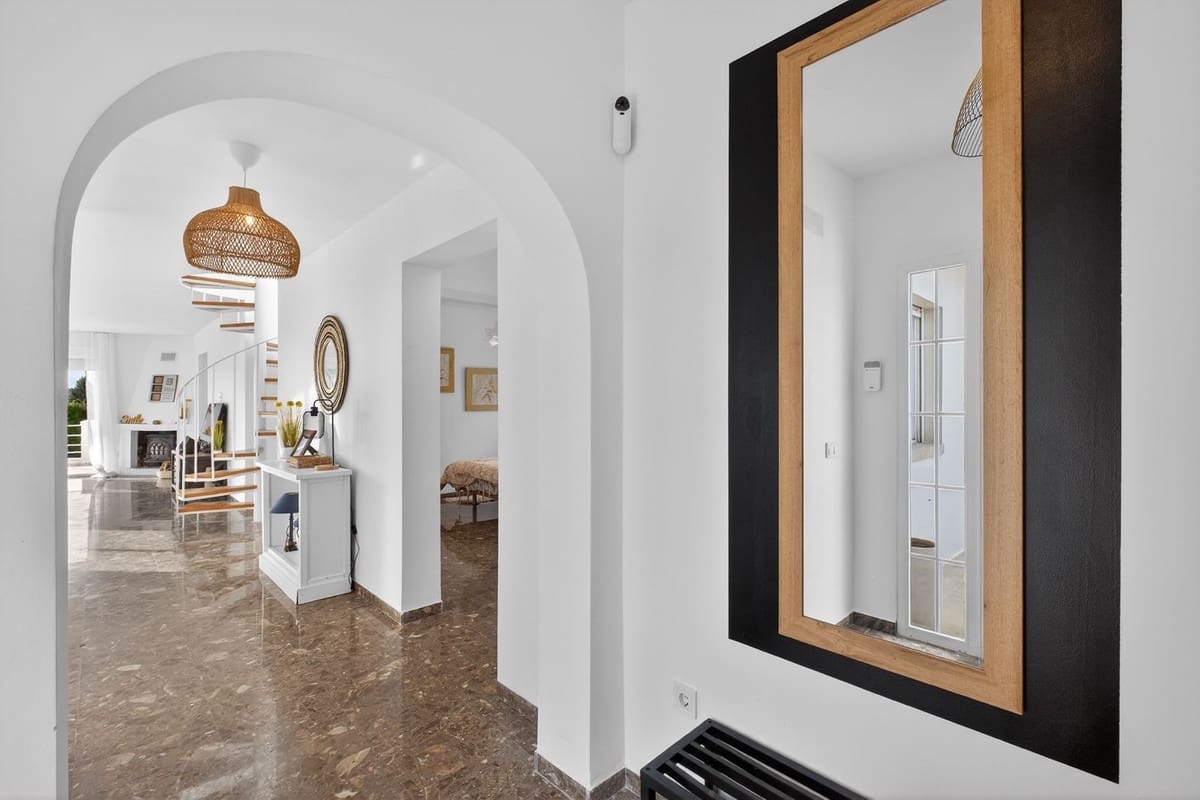 4 camera da letto Villa in vendita in Elviria con garage - 1.649.000 € (Rif: 9997615)